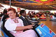 Dr. Gabriele Weishäupl  im Distel Autoskooter (Foto: Martin Schmitz)